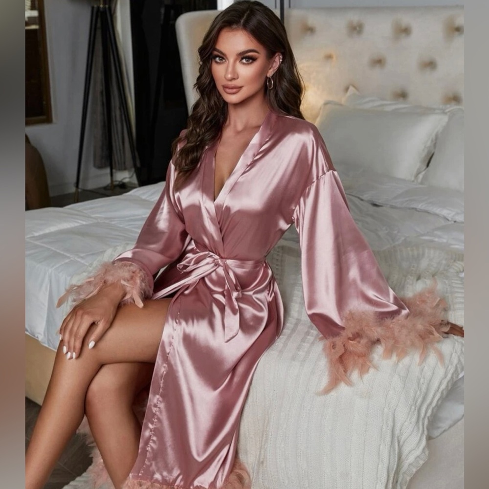 Robe worn once for a photo shoot!